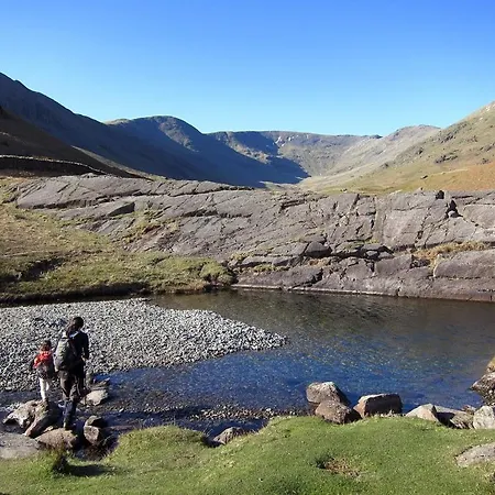 Yurt 1 * Rydal